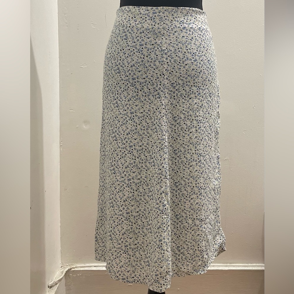 Brandy Melville floral skirt